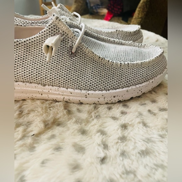 Hey Dude Wendy Sox Women's Casual Shoes, Stone White, Women's Size 6 - Picture 2 of 9